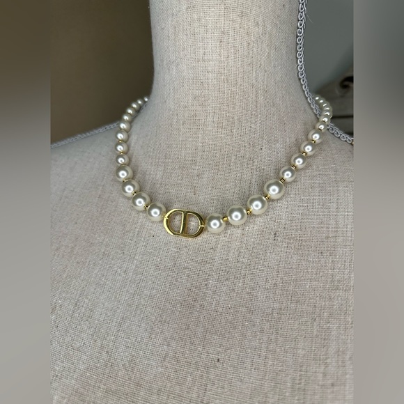 Dior necklace - Picture 3 of 10